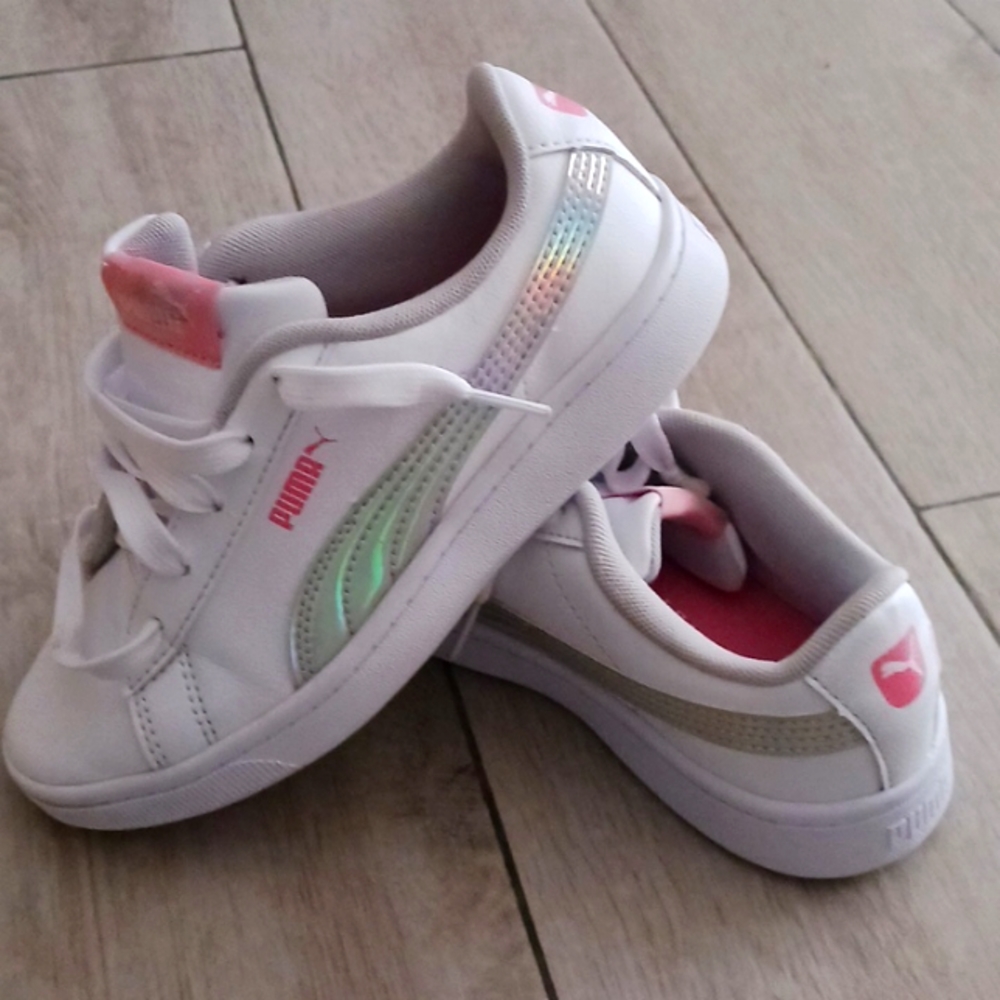Girls puma lace sneakers